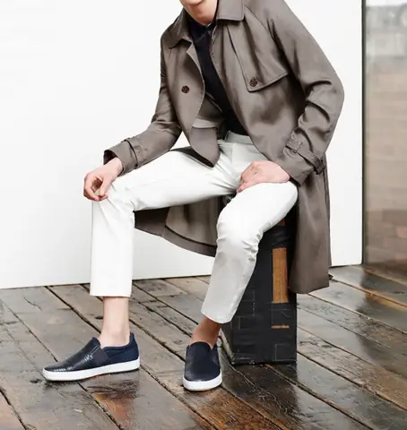 Giày Slip On Kết Hợp Cùng Quần Tây