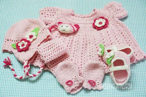 Móc Áo Cho Bé Gái Từ 3-6 Tháng Tuổi