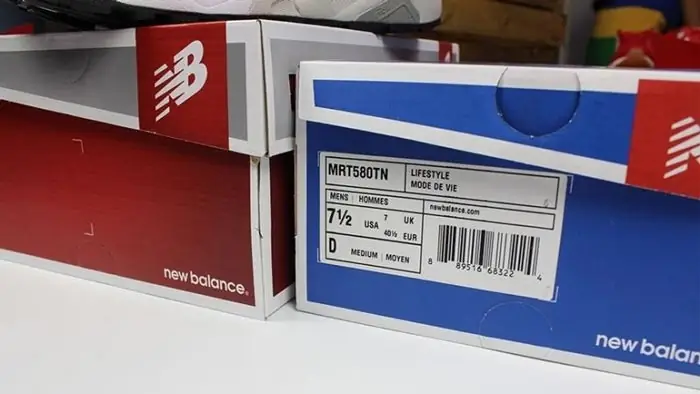 Phân biệt giày New Balance fake và real qua hộp giày Phân biệt giày New Balance fake và real qua hộp giày