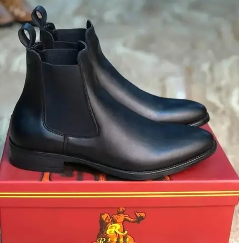 cách phân biệt giày chelsea boot thật giả
