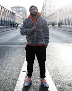 cách phối đồ với yeezy 700 nam, cách phối đồ với yeezy 700 nữ, cách phối đồ với yeezy 700, cách phối đồ cho yeezy 700, cách phối đồ với giày yeezy 700, cách phối đồ với giày yeezy 700 nam, cách phối đồ với giày yeezy 700 nữ, cách phối đồ với đôi yeezy 700, cách phối đồ với yeezy 700 cho nữ, MIX đồ với Yeezy 700, phối đồ với yz700, phối đồ với yz700 nữ, cách phối đồ với yz700, phối đồ với yz700 nam
