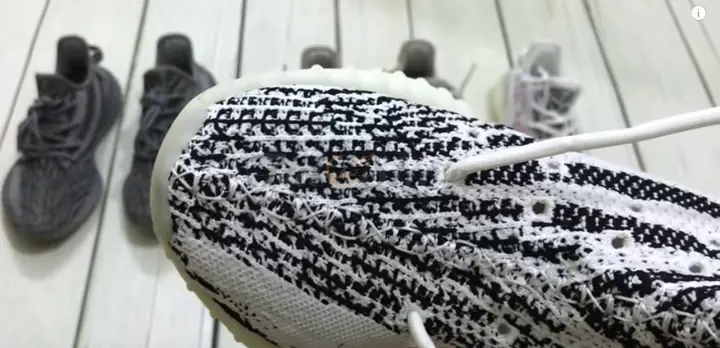 Phong cách hề KAWS cực độc Phong cách hề KAWS cực độc