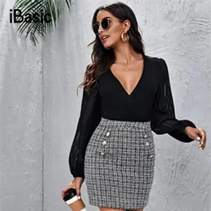 Chân Váy Dạ Tweed Phối Cùng Áo Cổ V Chân Váy Dạ Tweed Phối Cùng Áo Cổ V