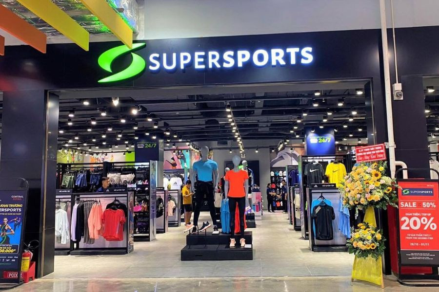 Cửa hàng Super Sports với nhiều thương hiệu lớn