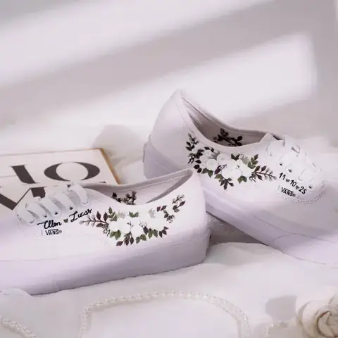 Dịch Vụ Custom Giày Vans Slip On Hồ Chí Minh: Nâng Tầm Phong Cách Riêng Biệt