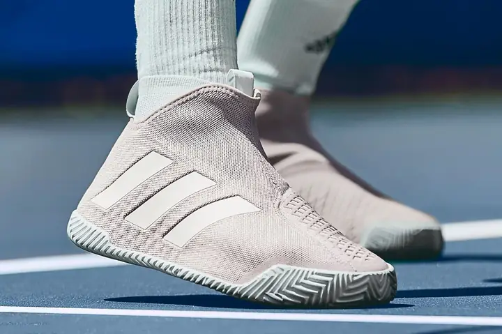 Giày tennis Adidas TPHCM