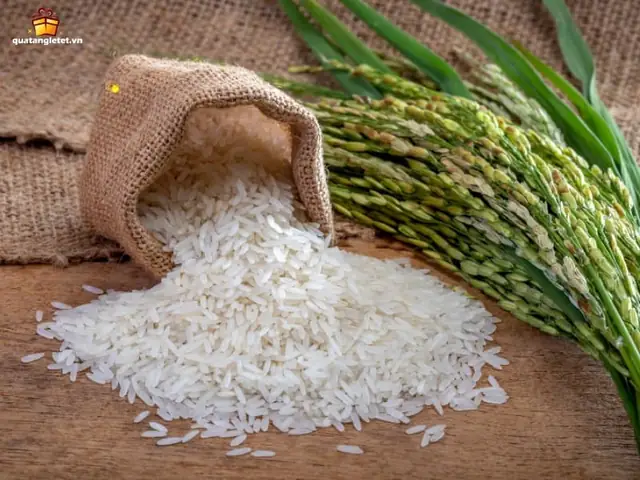 Đầu năm mua gạo có sao không? Đầu năm mua gạo có sao không?