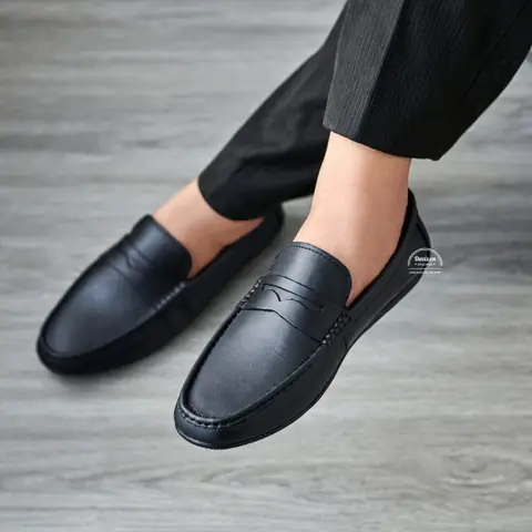 Đi Giày Lười Có Nên Đi Tất Không? Giải Đáp Chi Tiết