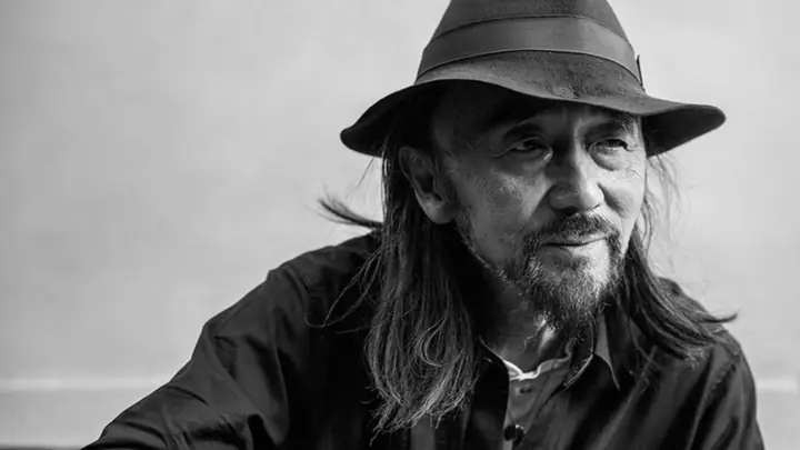 Vậy Yohji Yamamoto – Kẻ “điên” khai phá vẻ đẹp từ những điều bẩn thỉu Vậy Yohji Yamamoto – Kẻ “điên” khai phá vẻ đẹp từ những điều bẩn thỉu