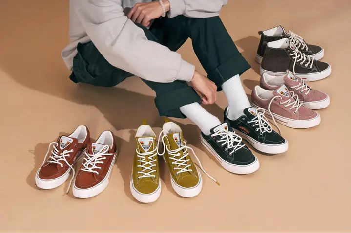 2. Ananas – Vừa đẹp, vừa trend, vừa ví 2. Ananas – Vừa đẹp, vừa trend, vừa ví