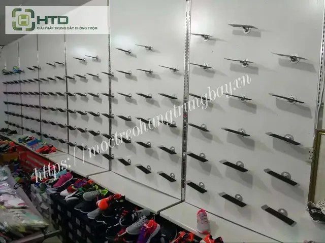 Tự Lắp Đặt Dễ Dàng Kệ Trưng Bày Giày Tại Shop Thời Trang Tự Lắp Đặt Dễ Dàng Kệ Trưng Bày Giày Tại Shop Thời Trang