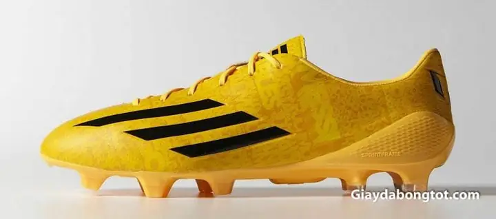 Giày đá banh Adidas Adizero