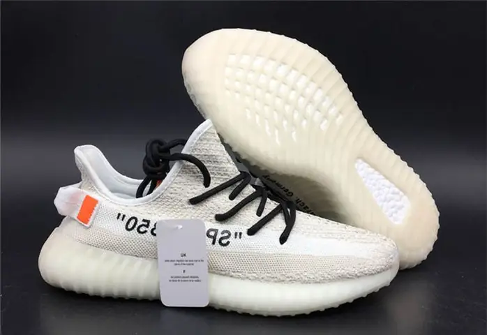 Giày Adidas Yeezy 350 V2 x Off-White: Thực hư về siêu phẩm kết hợp