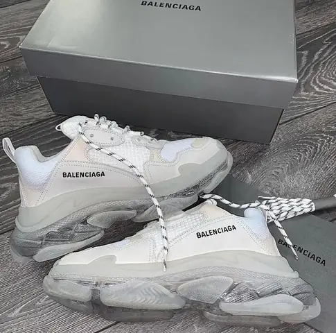 nhung mau giay balenciaga danh cho nam va nu ma ban nen so huu.2 nhung mau giay balenciaga danh cho nam va nu ma ban nen so huu.2