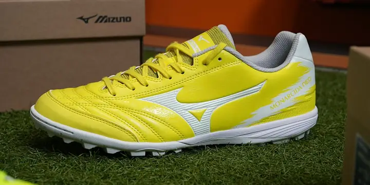 Top 5 Dòng Giày Đá Bóng Mizuno Sân Cỏ Nhân Tạo Bán Chạy Tại Thanh Hùng Futsal