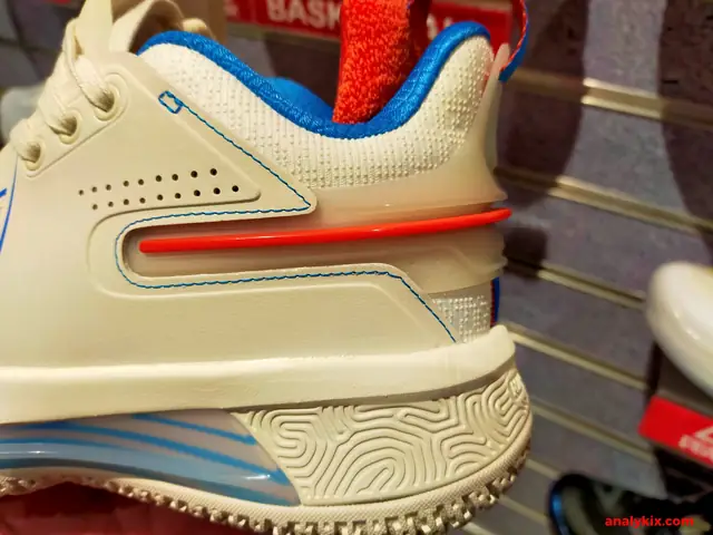 giày bóng rổ asics gel hoop v8 size 38
