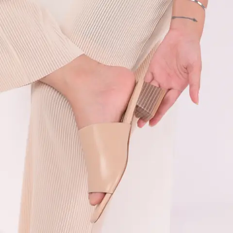 Vì sao cần xác định chính xác chiều cao guốc cao gót?