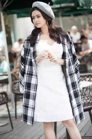 Caro Khuynh Đảo Làng Thời Trang Thế Giới Trong Năm Nay