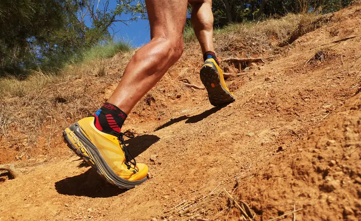 Giày Chạy Bộ Địa Hình (trail Running Shoes)