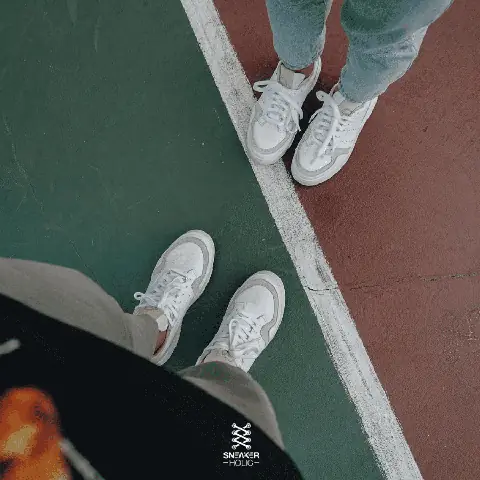Concept 2: Couple sneaker (Cặp đôi hoàn hảo)