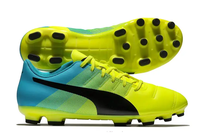 3. Giày bóng đá đinh AG (Artificial Grass)