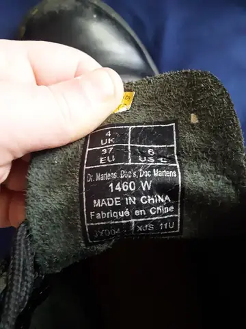 r/DocMartens - Sự khác biệt là gì/làm sao tôi tìm được đôi 1460 thông thường?