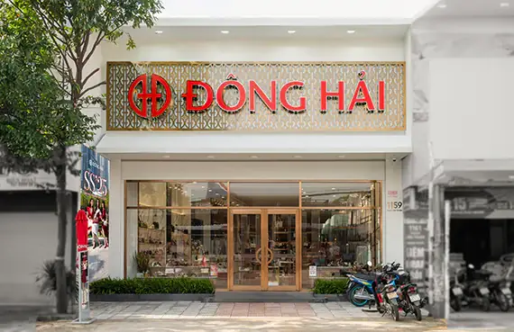 Review giày Đông Hải Q1 238 Đinh Tiên Hoàng chi tiết Review giày Đông Hải Q1 238 Đinh Tiên Hoàng chi tiết