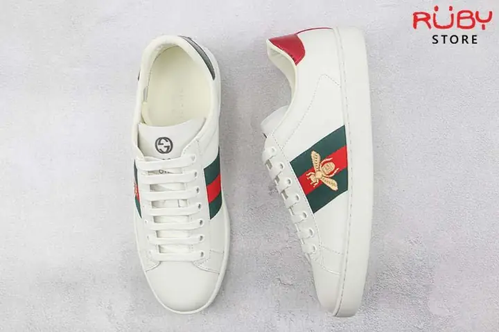 Giày Gucci Rắn Chính Hãng Giá Bao Nhiêu? Phân Tích Chi Tiết