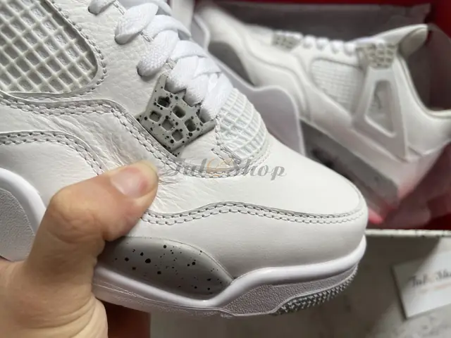 Jordan 4 Oreo