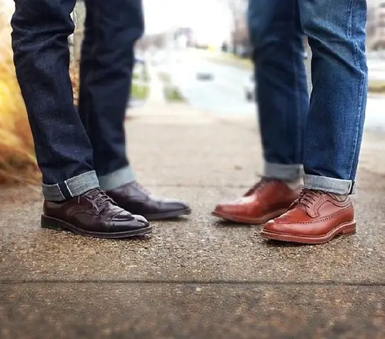 Quần Jean Cá Tính, Năng Động Cùng Giày Tây