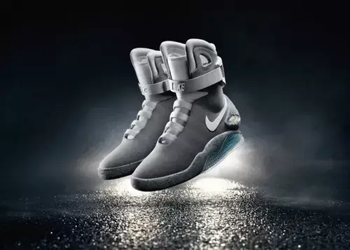 Khám Phá Giày Nike Không Tự Buộc Dây Bttf: Huyền Thoại Công Nghệ