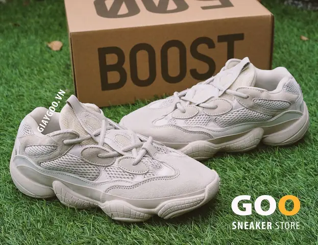 Giày Adidas Yeezy 500"táo Bạo, Kỳ Quái, Mạnh Mẽ Là Quái Vật Mang Tên Yeezy 500"