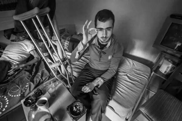 Breaking Apart: The Syrian Conflict Breaking Apart: The Syrian Conflict