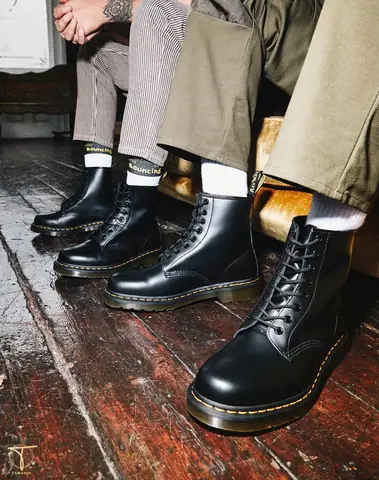 Nguồn gốc thương hiệu giày Dr Martens Nguồn gốc thương hiệu giày Dr Martens