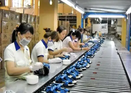 Tổng Hợp 5 Xưởng, Công Ty Sản Suất Giày Thể Thao Uy Tín Hcm