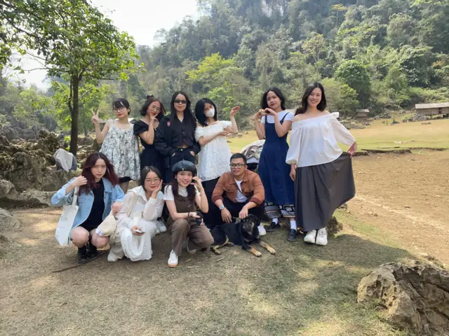 Outfit Đi Mộc Châu Mùa Xuân