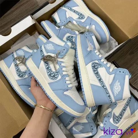 Top 7 Mẫu Giày Thể Thao Nữ Cổ Cao Đẹp Màu Xanh Biển Nên Chọn