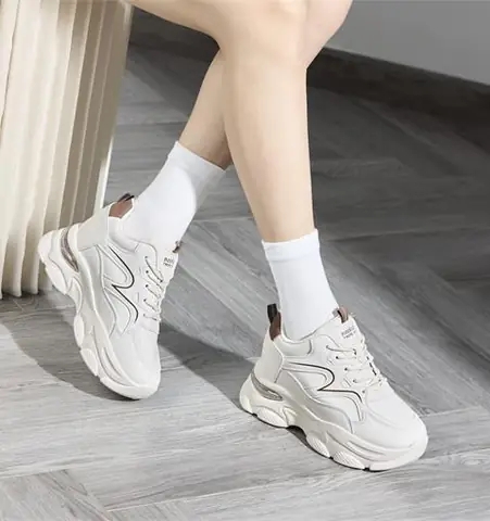 Top 7 Giày Thể Thao Nữ Đế Cao Không Dây Đáng Mua Nhất