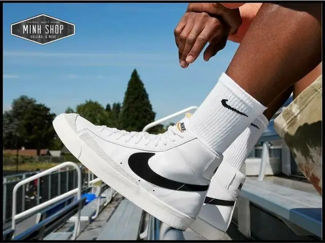 Giày Thể Thao Nữ Màu Trắng Đẹp Nike