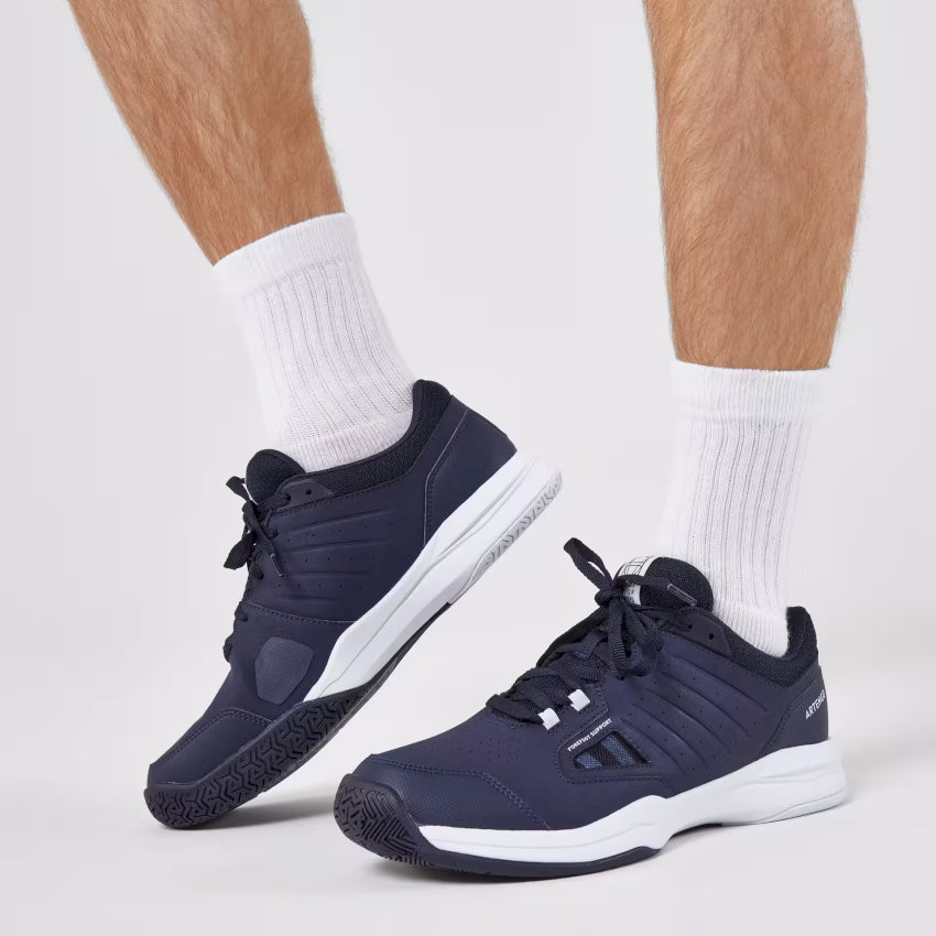 Giày TS500 nam phối màu xanh navy và trắng, mang phong cách thể thao cổ điển