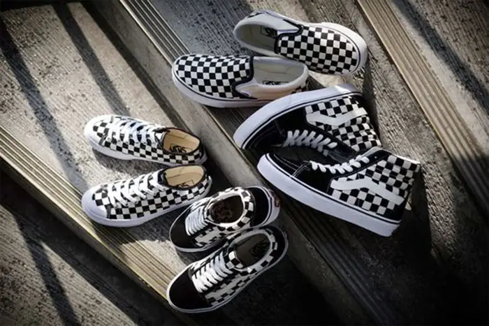 Cách giặt giày Vans để không bị phai màu Cách giặt giày Vans để không bị phai màu