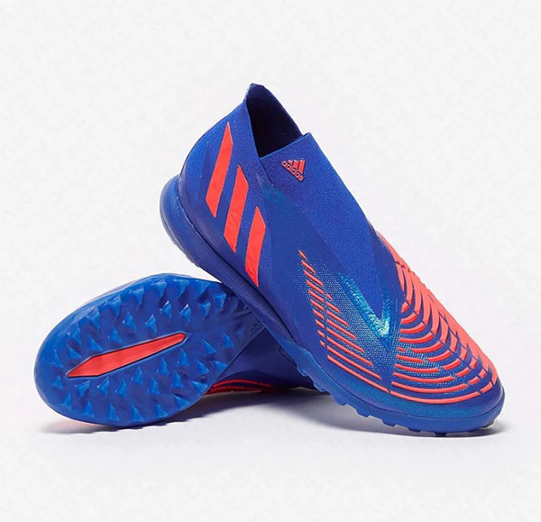 Hình ảnh minh họa công nghệ dệt kim Primeknit trên giày bóng đá Adidas