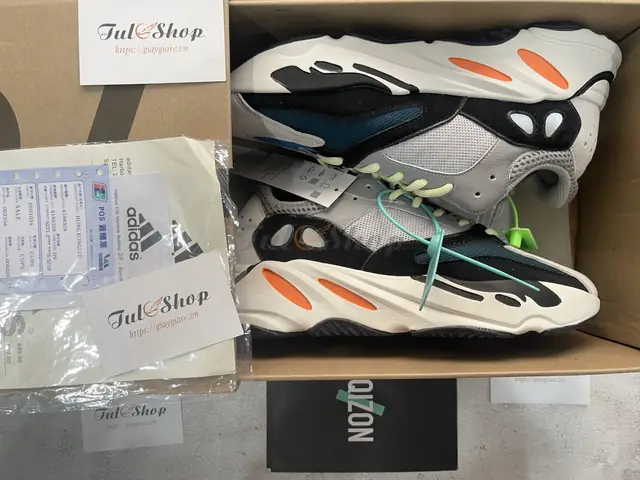 Yeezy 700 Wave Runner Yeezy 700 Wave Runner