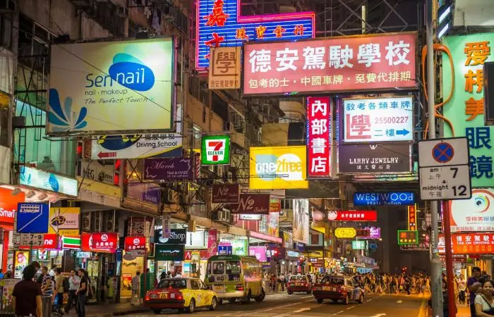 Tại sao nên nhập sỉ giày dép Quảng Châu?