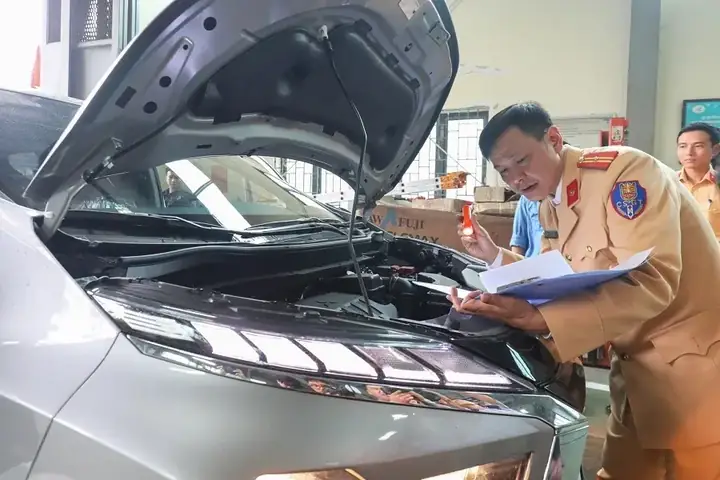Tầm Quan Trọng Của Việc Tuân Thủ Quy Định Khi Đổi Màu Sơn Xe Tầm Quan Trọng Của Việc Tuân Thủ Quy Định Khi Đổi Màu Sơn Xe