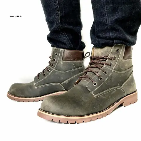 Chất liệu và kiểu dáng của giày boot nam da bò