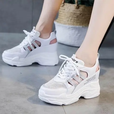 Giày thể thao nữ đế cao hàng hiệu nên mua ở đâu thì chất lượng? Giày thể thao nữ đế cao hàng hiệu nên mua ở đâu thì chất lượng?