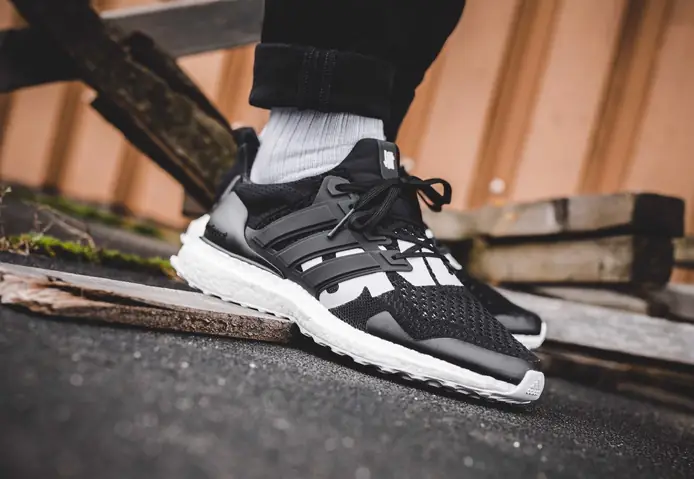 Hinh Anh 1: Giay Adidas Duoc San Xuat O Dau? He Thong Phan Xuong Cua Hang