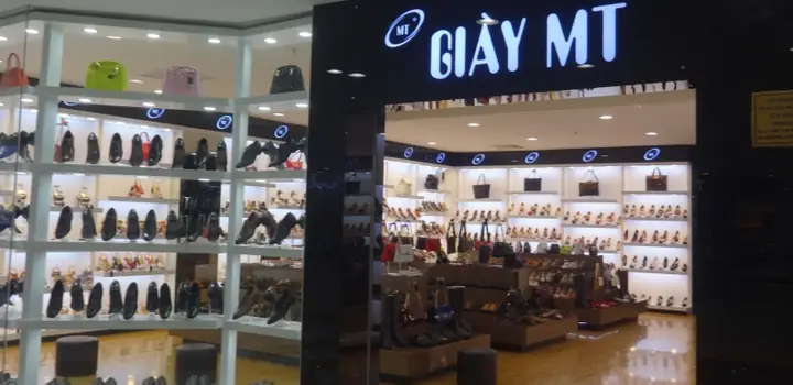 1. Cửa hàng giày dép MT