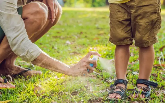Lưu Ý Quan Trọng Để Đi Giày Cao Cổ Luôn Thoải Mái & Phong Cách